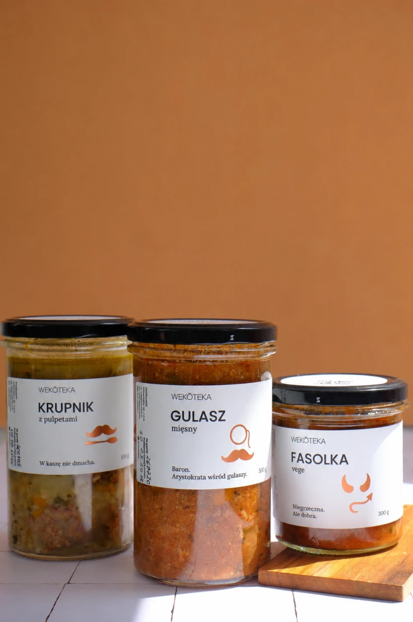 Krupnik z pulpetami, Gulasz mięsny i Fasolka VEGE
